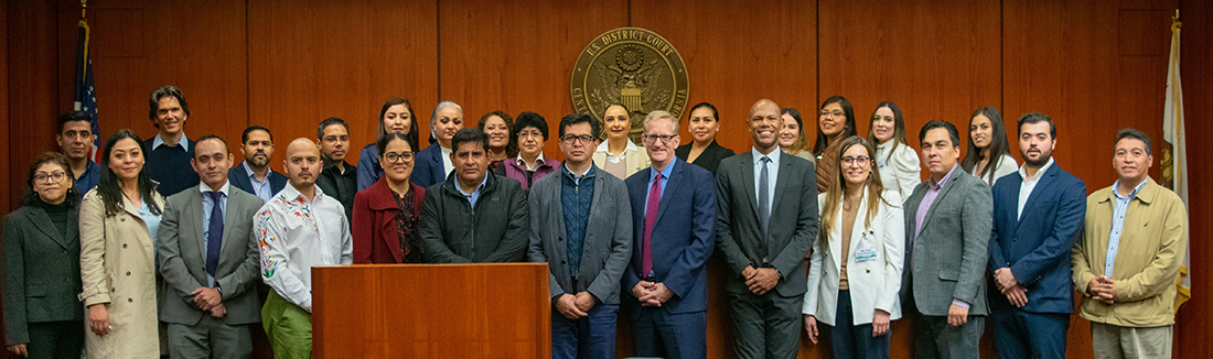 Mugambi Jouet discusses American criminal justice with delegation from Mexico