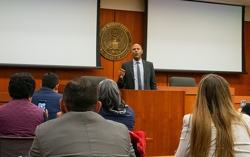 Professor Mugambi Jouet addresses a delegation of public defenders from Mexico City 